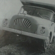 ...ne, toto nen� nepou�it� z�b�r z film� o rodin� Homolkov�ch...zdroj tohoto sn�mku nen� zn�m, ale zdatn� �idi�ce rozhodn� tlesk�me...