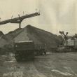 ...t�ba �t�rku u Tova�ova, kter� n�sledn� rozv�� sto�ty�icetosmi�ky a trambusy...zdroj �asopis Kv�ty 40/1983